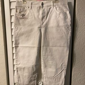 Gloria Vanderbilt Capri